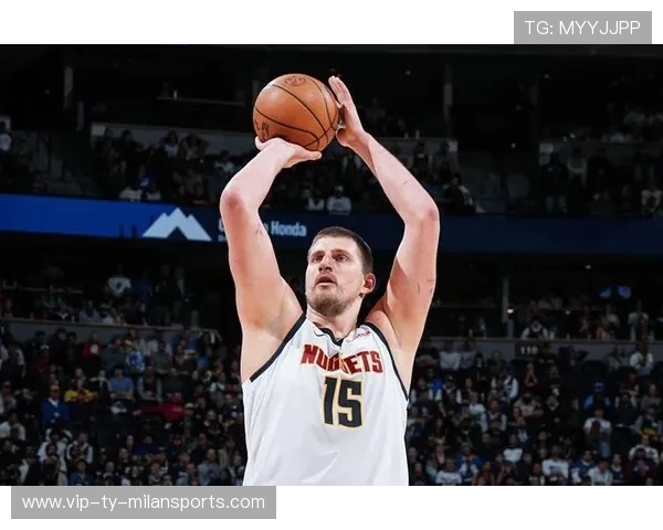 约基奇稳稳命中中投，掘金掌控下半场节奏