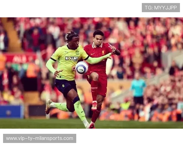 利物浦前锋连续突破破网