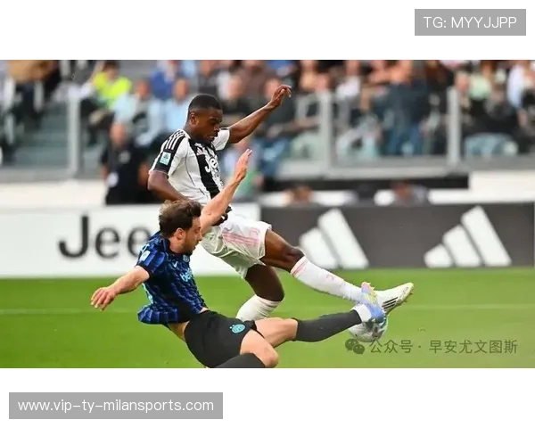 尤文下底传中，点头槌得分：巧妙战术展现绝妙配合