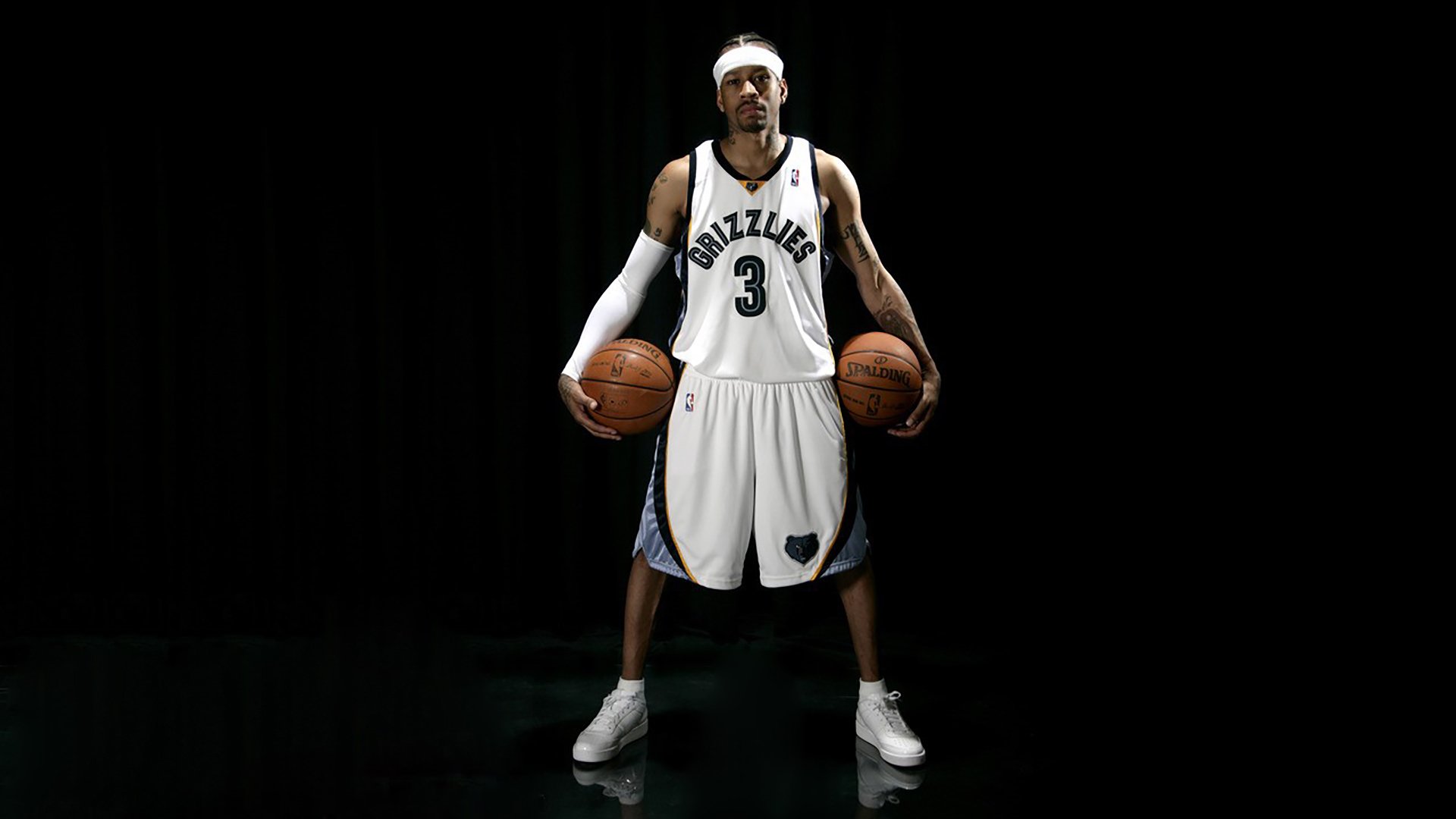 中国篮球运动员专项投篮技术动作分析,篮球运动员投篮的动作